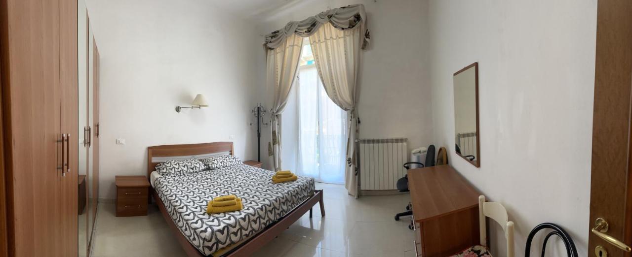 Alloggio In Centro Ben Servito Savone Extérieur photo